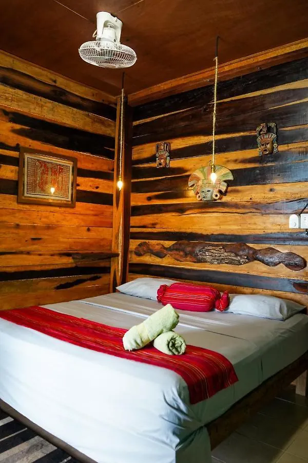 Posada Del Brujo Huay Pix Hotel