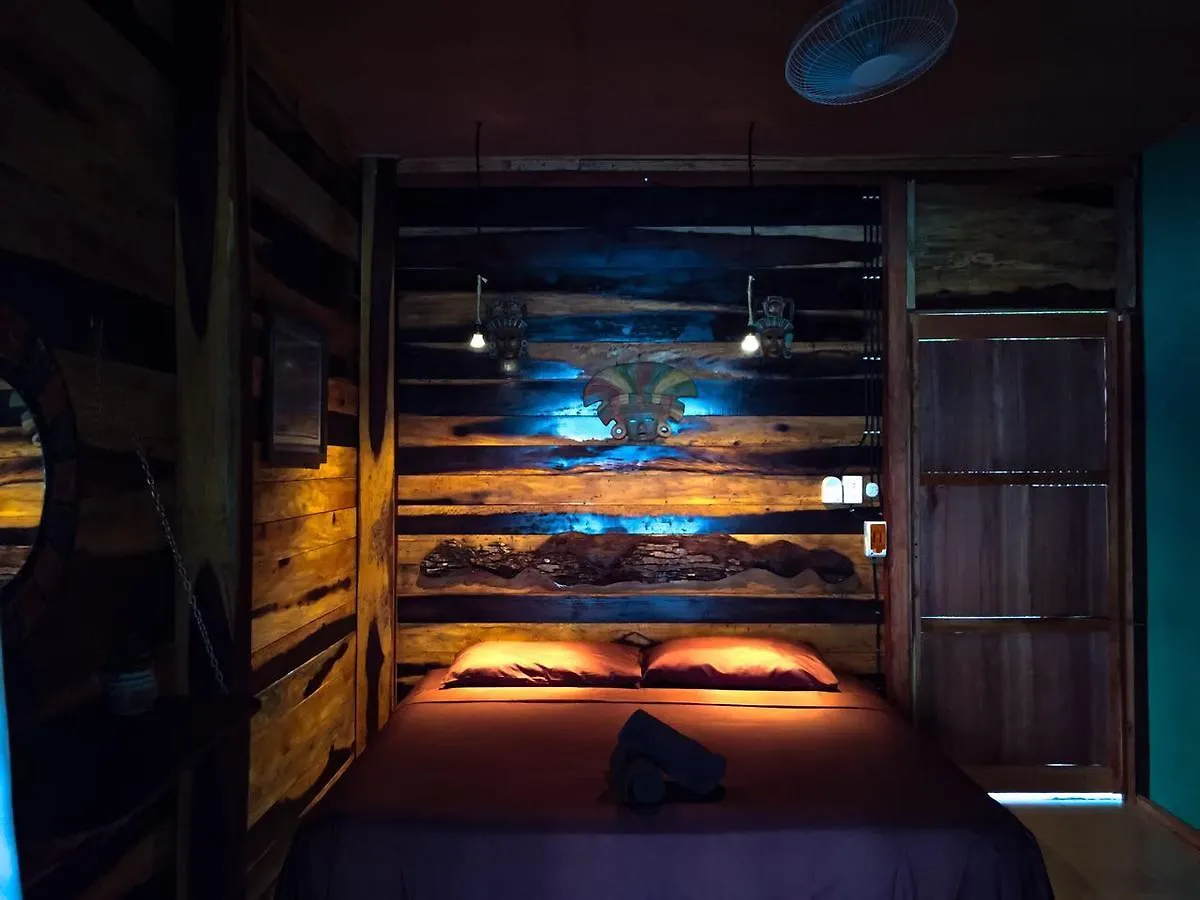 ** Отель Posada Del Brujo Huay Pix Мексика